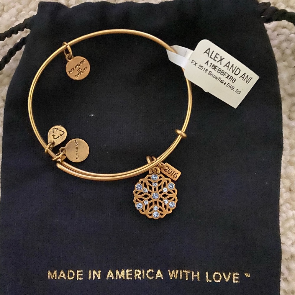 Alex and Ani ❄️ Bangle